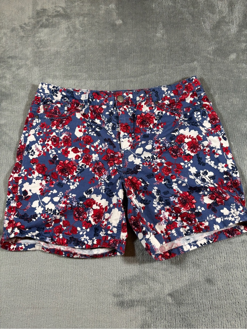 Bandolino Blue Floral Shorts with Red & White Flowers